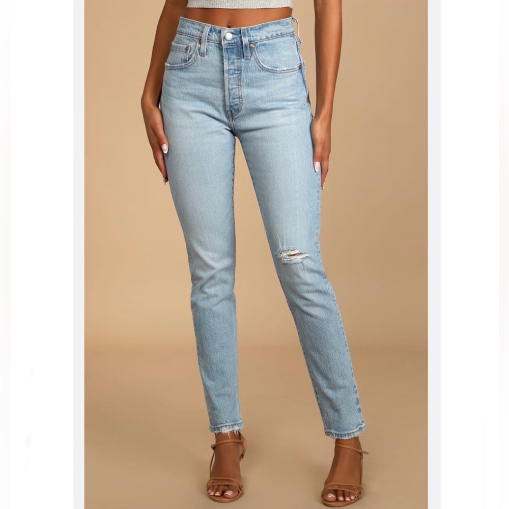 NWOT Levi’s 501 Skinny, 31x28